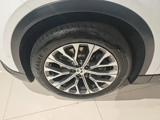 Nio EC6 — Фото автомобиля 22