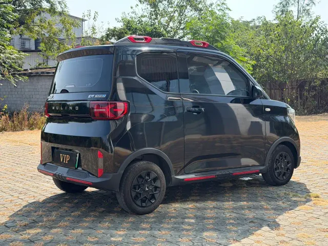 Wuling Hongguang Mini EV — Фото автомобиля 4