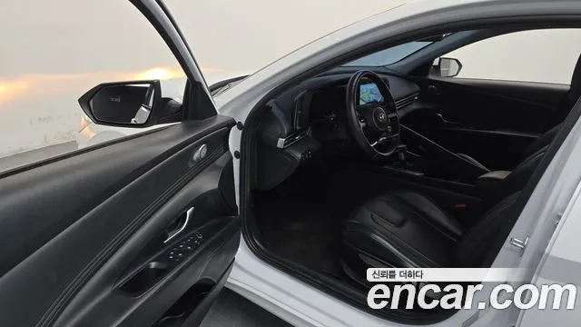 Hyundai Avante CN7 — Фото автомобиля 15