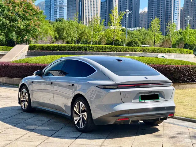 Nio ET5 — Фото автомобиля 14