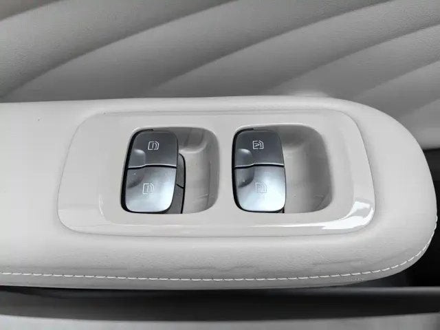 GAC Aion UT — Фото автомобиля 9