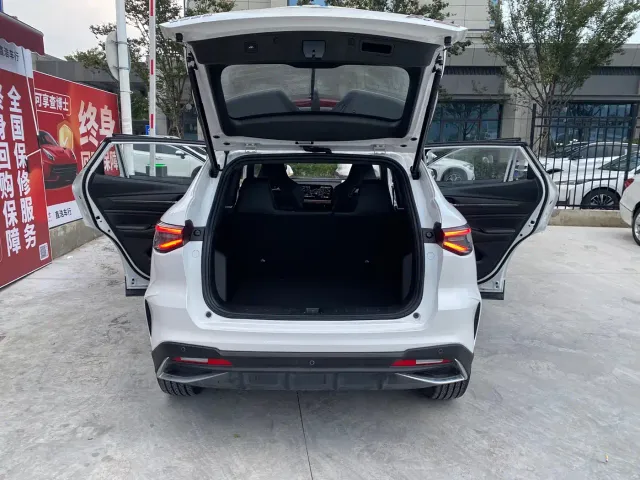 Changan X5 Plus — Фото автомобиля 8