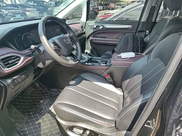 GAC Trumpchi M6 — Фото автомобиля 19