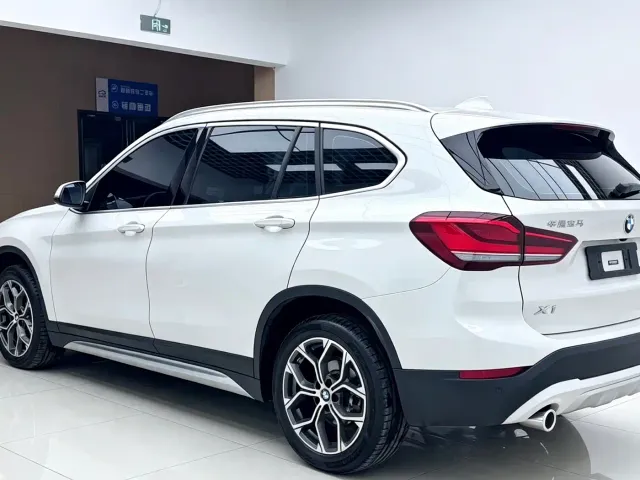 BMW X1 — Фото автомобиля 3