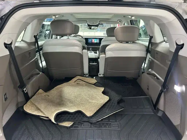 Roewe RX9 — Фото автомобиля 5