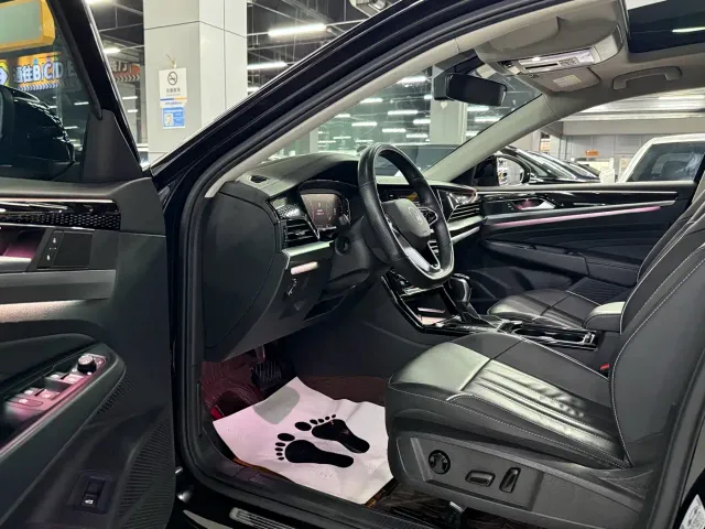 Volkswagen Passat — Фото автомобиля 7