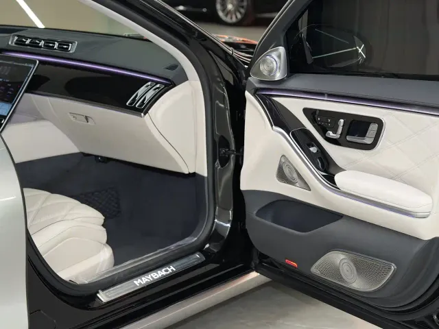 Mercedes-Benz Maybach S-Class — Фото автомобиля 24