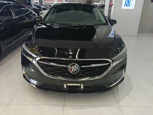 Buick LaCrosse — Фото автомобиля 2