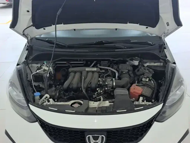Honda Fit — Фото автомобиля 19