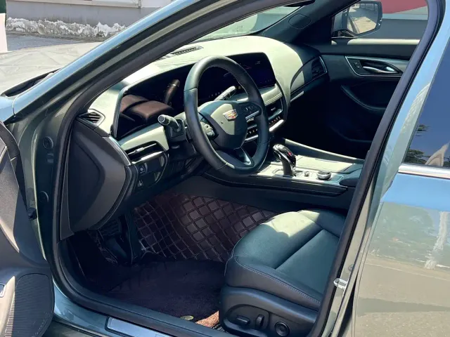 Cadillac CT5 — Фото автомобиля 4