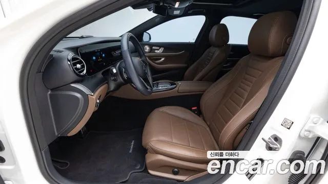 Mercedes-Benz E-Class W213 — Фото автомобиля 14