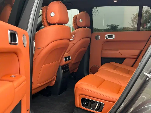 Li Auto L7 — Фото автомобиля 19