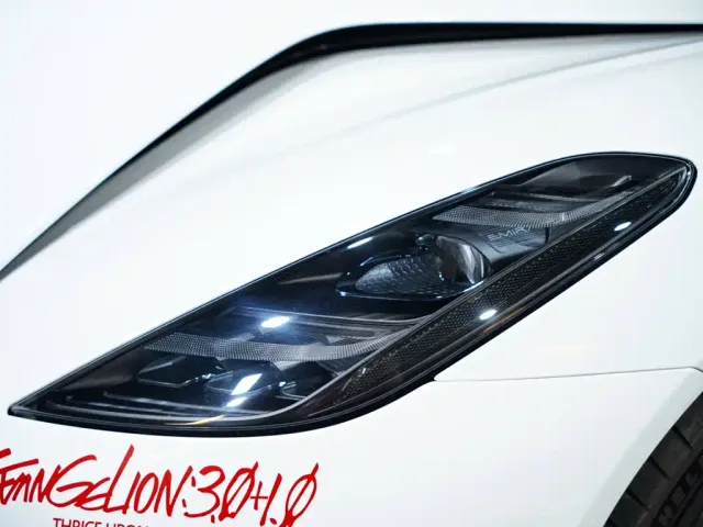 Lotus Emira — Фото автомобиля 8