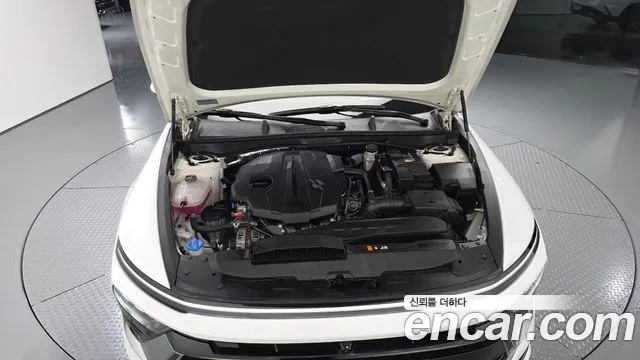 Hyundai Sonata — Фото автомобиля 9