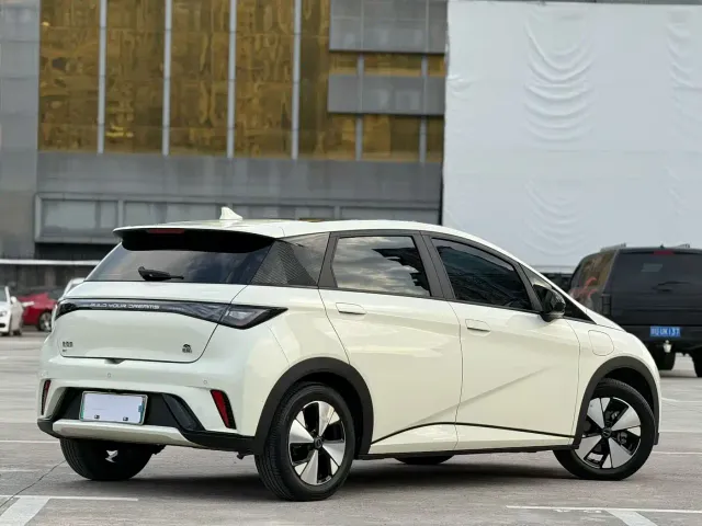 BYD Dolphin — Фото автомобиля 9