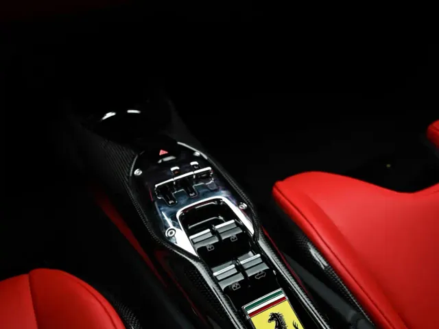 Ferrari 296 — Фото автомобиля 14
