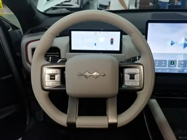 BYD FangChengBao Titanium 3 — Фото автомобиля 10