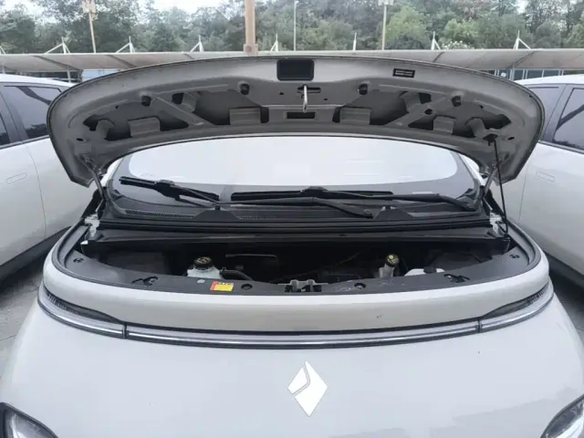 Baojun Cloud — Фото автомобиля 19