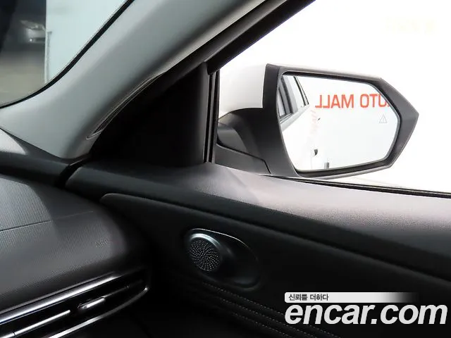 Hyundai Avante CN7 — Фото автомобиля 13