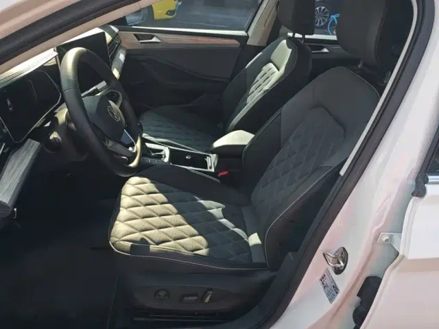 Volkswagen Sagitar — Фото автомобиля 14
