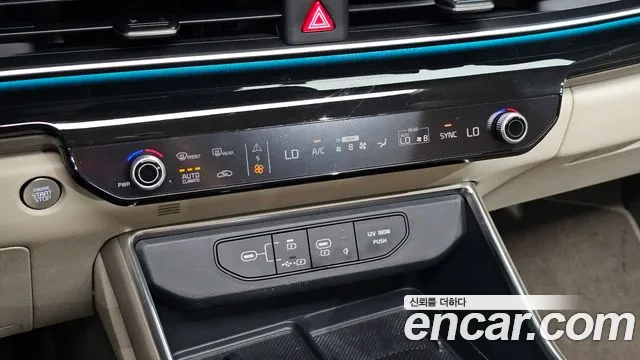 Kia Carnival Generation 4 — Фото автомобиля 28