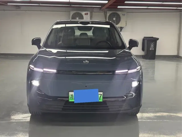 Leapmotor B10 — Фото автомобиля 2
