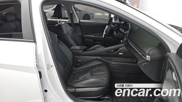 Hyundai Avante — Фото автомобиля 15
