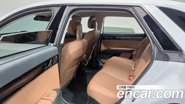 Hyundai Grandeur GN7 — Фото автомобиля 11