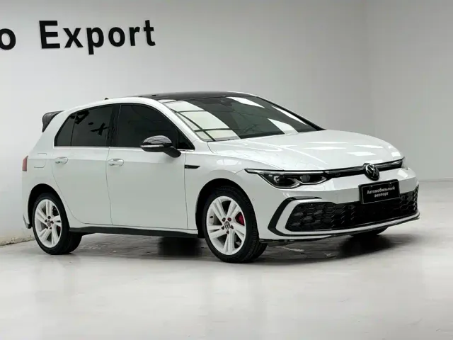 Volkswagen Golf — Фото автомобиля 3