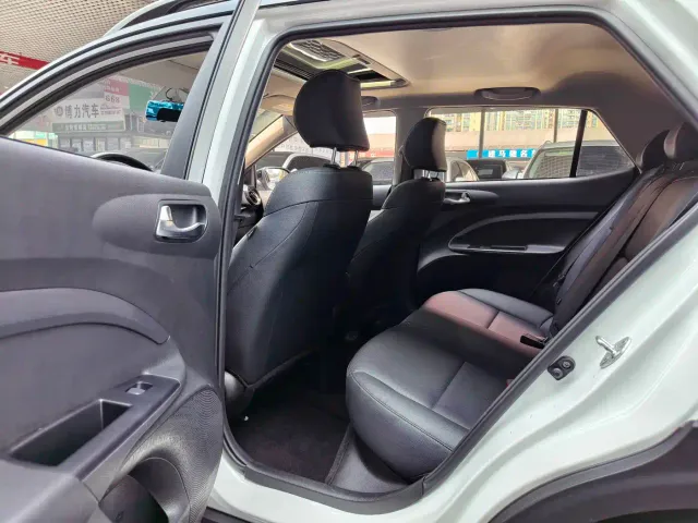 Kia KX1 — Фото автомобиля 13
