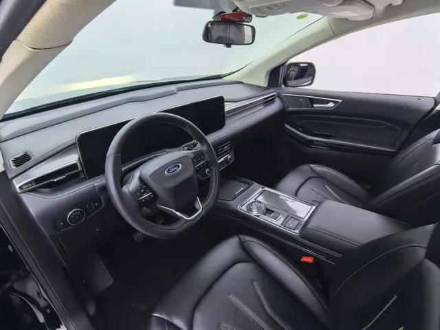 Ford Edge — Фото автомобиля 13