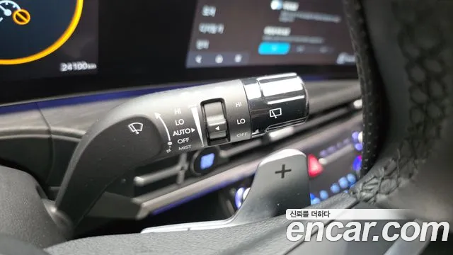 Hyundai Santa Fe MX5 — Фото автомобиля 17