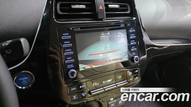 Toyota Prius — Фото автомобиля 19