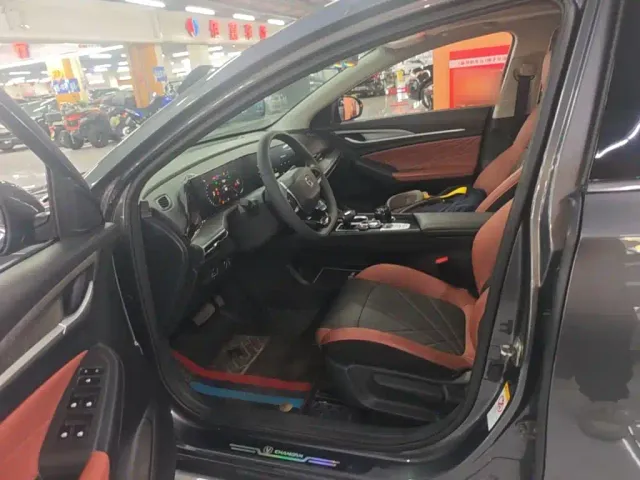 Changan Eado — Фото автомобиля 14