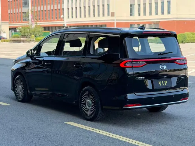 GAC Trumpchi M6 — Фото автомобиля 5
