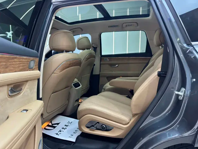 Aito M7 — Фото автомобиля 6