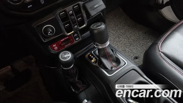 Jeep Wrangler JL — Фото автомобиля 8
