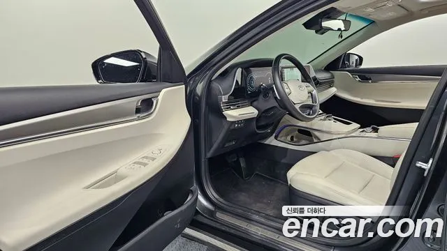 Hyundai Grandeur New — Фото автомобиля 15