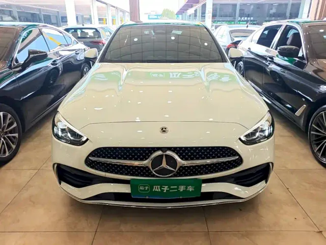 Mercedes-Benz C-Class — Фото автомобиля 2