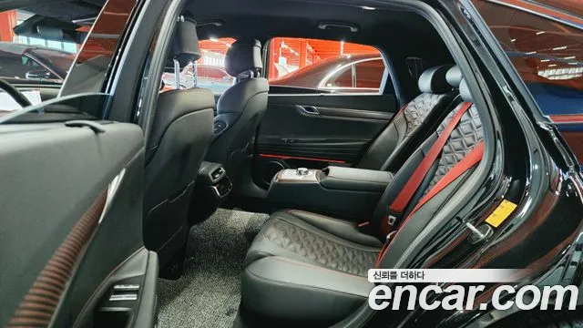 Genesis G80 Бензин 2.5 турбо AWD — Фото автомобиля 3