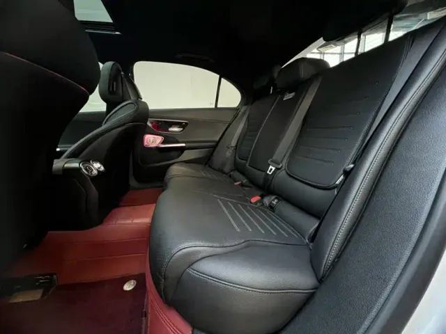Mercedes-Benz C-Class — Фото автомобиля 14