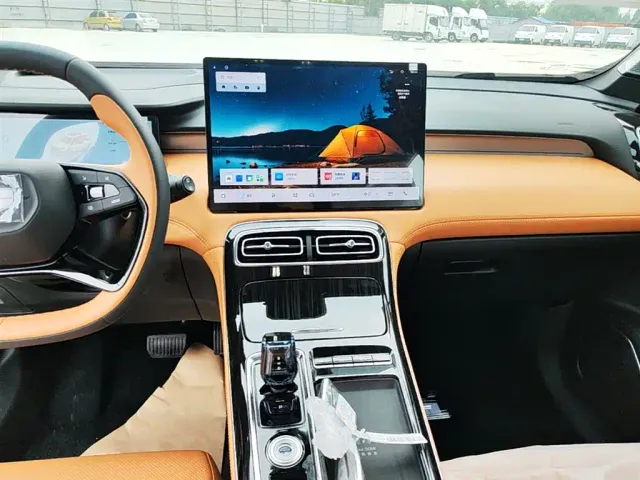 Geely Boyue L — Фото автомобиля 12
