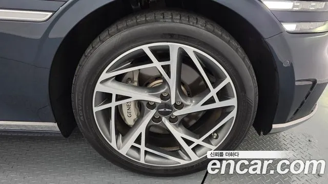 Genesis G90 Бензин 3.5 турбо AWD — Фото автомобиля 5