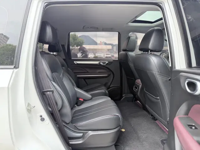 GAC Trumpchi M6 — Фото автомобиля 12