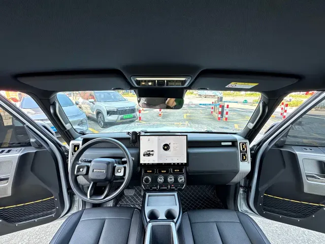 iCAR V23 — Фото автомобиля 16