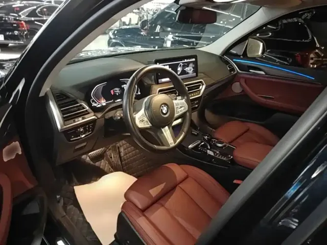 BMW X3 — Фото автомобиля 10