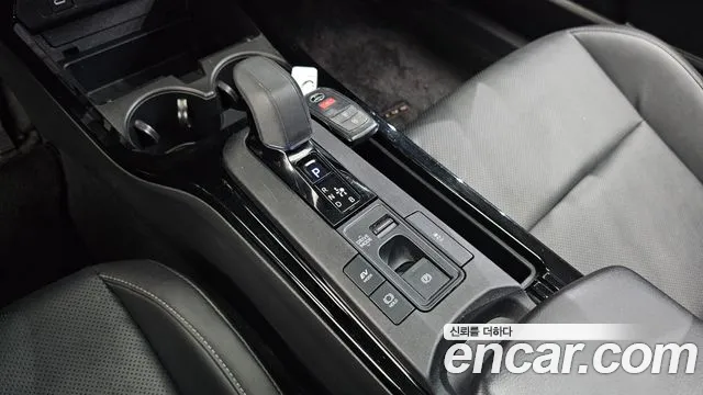 Toyota Prius 5th Gen — Фото автомобиля 12