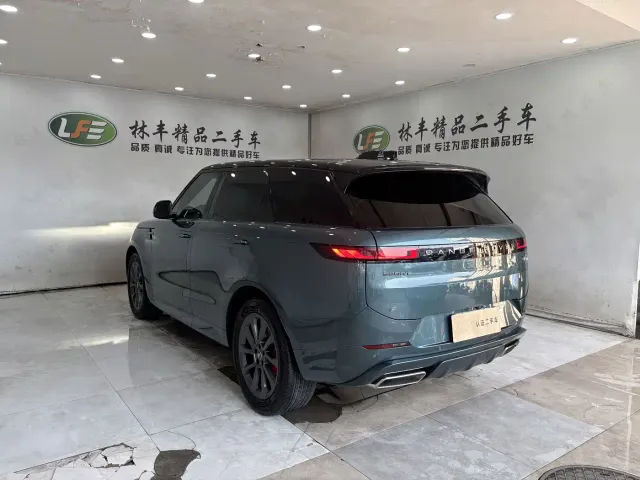 Land Rover Range Rover Sport — Фото автомобиля 8
