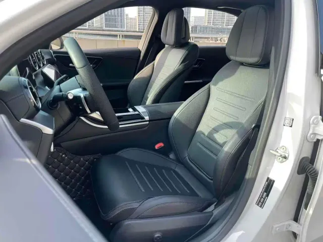 Mercedes-Benz C-Class — Фото автомобиля 6