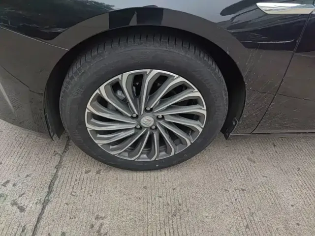 Buick LaCrosse — Фото автомобиля 22
